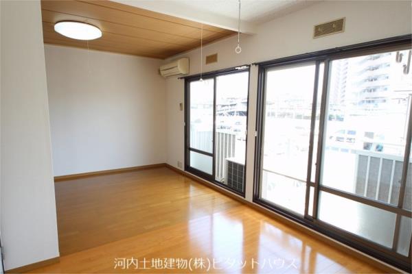 居室・リビング　同施工別室