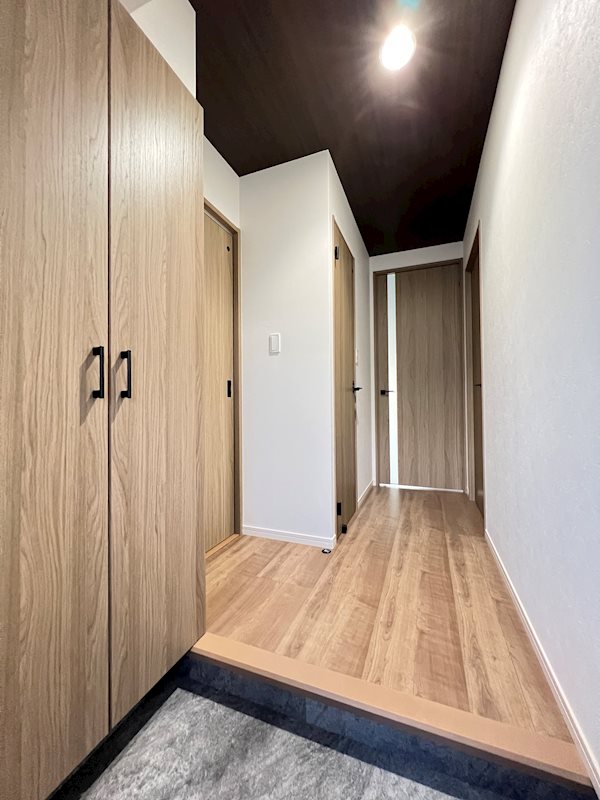 THE SQUARE Glory Residenceの玄関写真