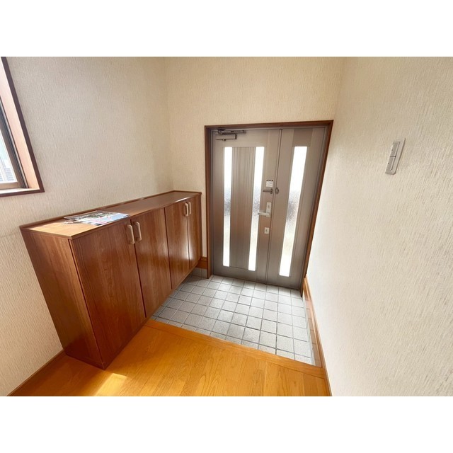 戸建てN-2の玄関写真