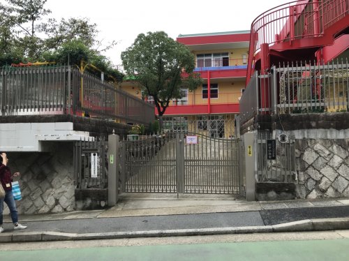 幼稚園・保育園　鶴甲幼稚園（幼稚園・保育園）まで401m
