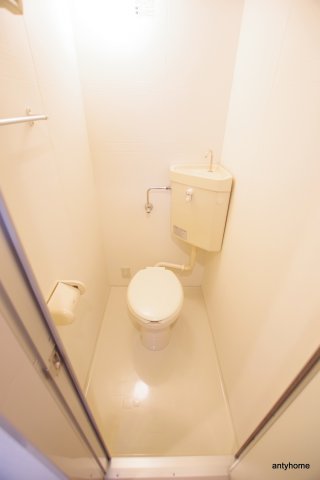 FIVE TWOのトイレ写真
