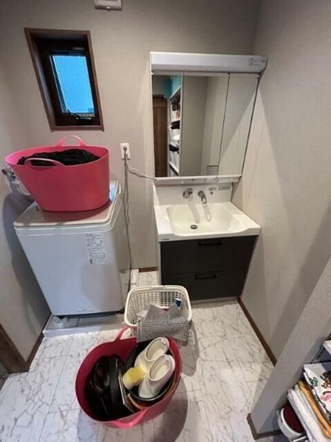 ＪＲ横浜線 橋本駅 バス乗車時間：11分 最寄りバス停で下車 徒歩2分 2階建 築5年の内装写真