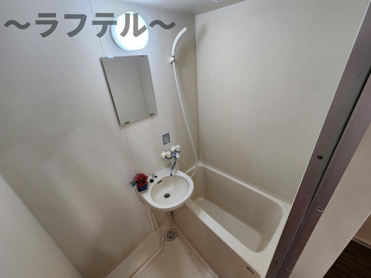 バス・シャワールーム　別部屋イメージ