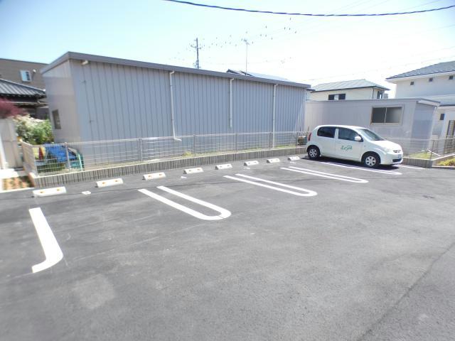 駐車場　駐車場