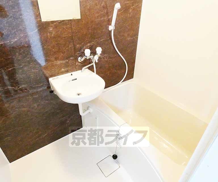 バス・シャワールーム　バス