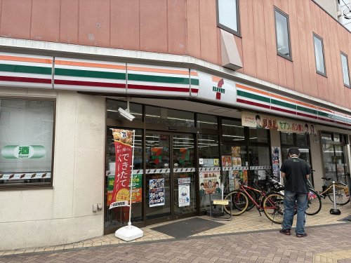 コンビニ　セブンイレブン 昭島駅南口店（コンビニ）まで1352m