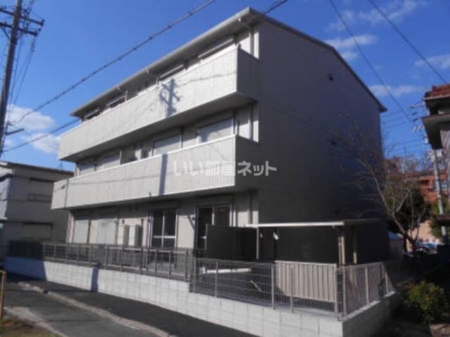 地下鉄東山線 岩塚駅 徒歩15分 築13年