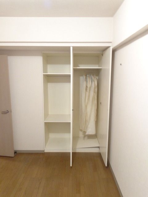 収納　クローゼット
