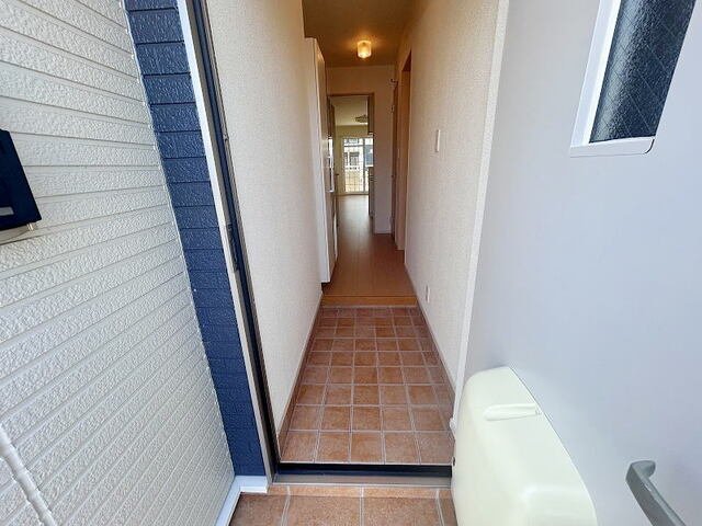 玄関　収納もある玄関です