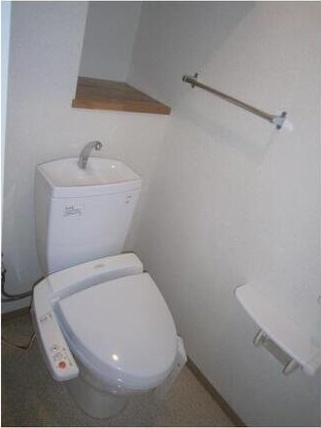 ジョイ・コート家七D棟のトイレ写真