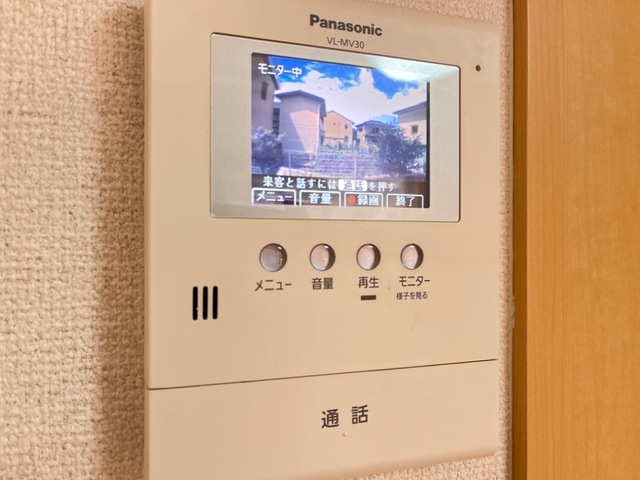 セキュリティ　※同建物の別のお部屋の写真です。