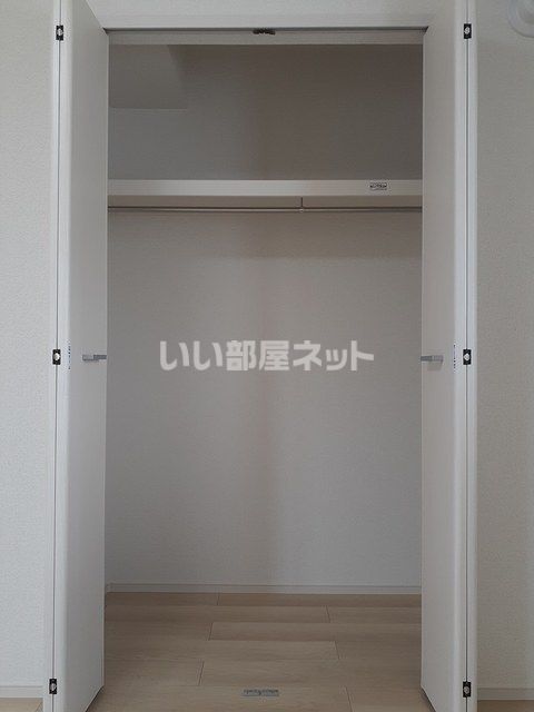 ＪＲ東海道本線 静岡駅 バス乗車時間：19分 最寄りバス停で下車 徒歩3分 2階建 築3年の内装写真