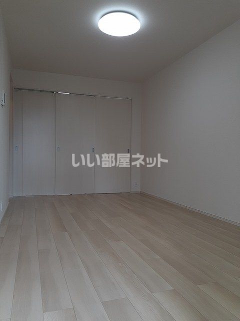 ＪＲ東海道本線 静岡駅 バス乗車時間：19分 最寄りバス停で下車 徒歩3分 2階建 築3年の内装写真