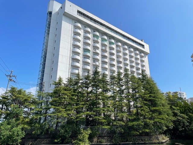 琵琶湖プラザの外観写真