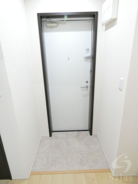 阪神本線 出屋敷駅 徒歩8分 3階建 築10年の玄関写真