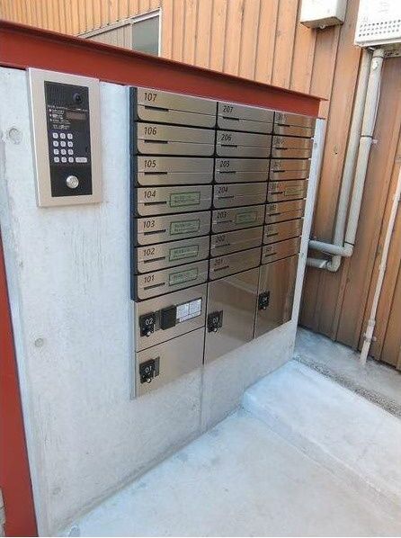 セキュリティ　ポスト　オートロック完備