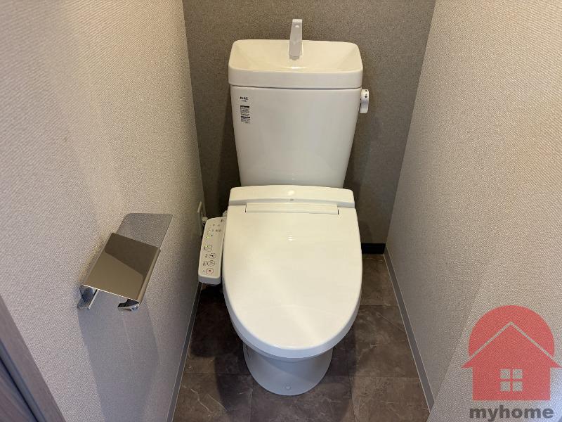ファーストフィオーレ川西プリモのトイレ写真