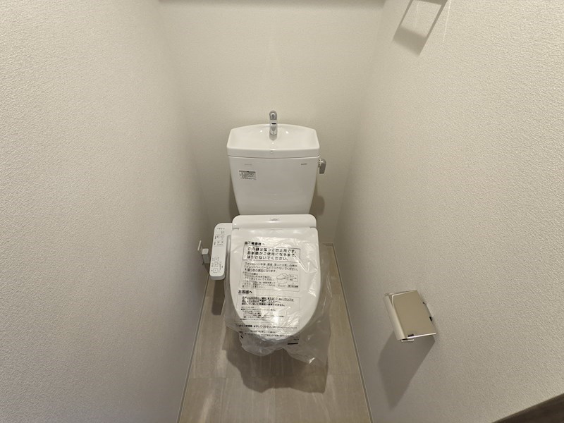 プレサンスブルーム新神戸のトイレ写真