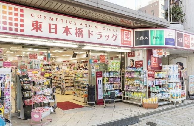 ドラックストア　東日本橋ドラッグ（ドラッグストア）まで386m