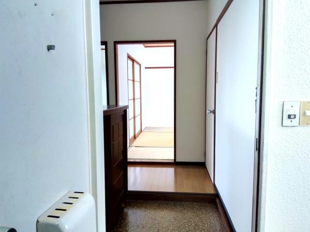レジデンスにへいの玄関写真