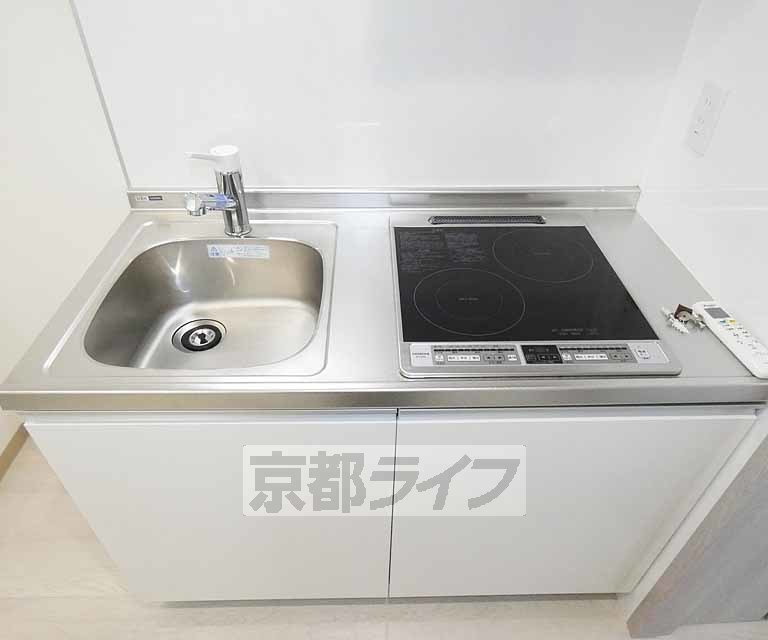 EN 伏見稲荷のキッチン写真