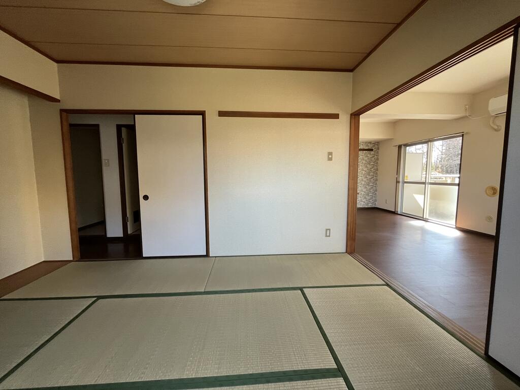 東急こどもの国線 こどもの国駅 徒歩21分 3階建 築35年の内装写真