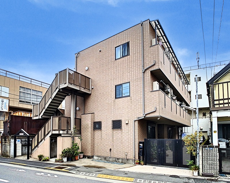 建物外観　大手ハウスメーカー「セキスイハイム」施工。