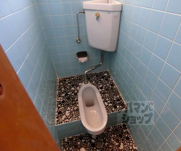 梅津林口町貸家のトイレ写真