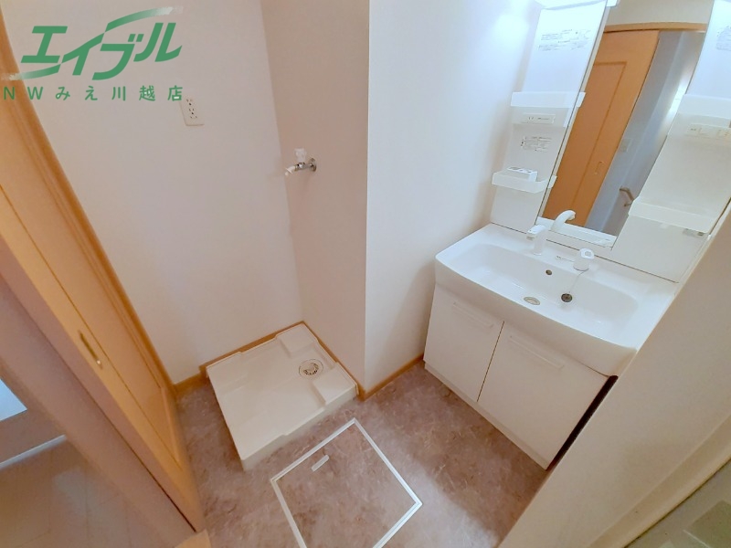 洗面設備　同型参考写真