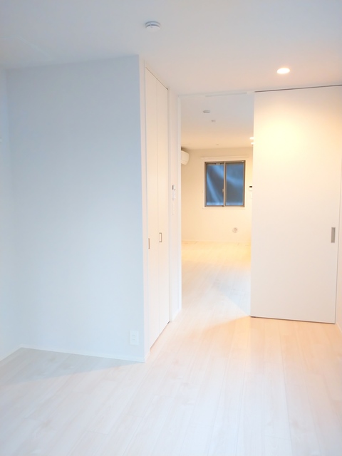 居室・リビング　★キレイなお部屋です★