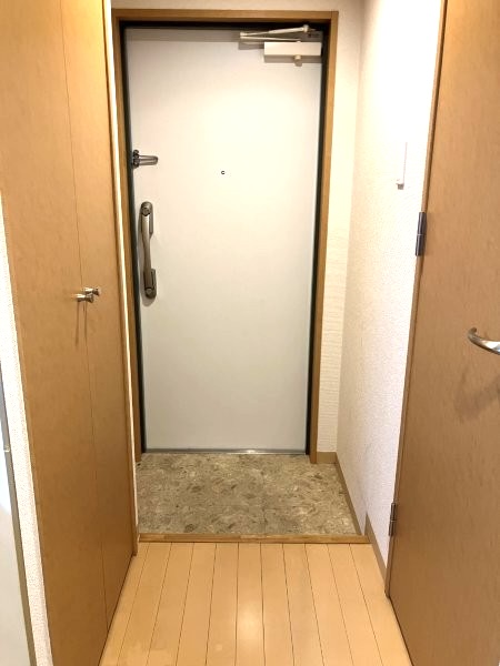 シャンブルドゥオリオールIの玄関写真