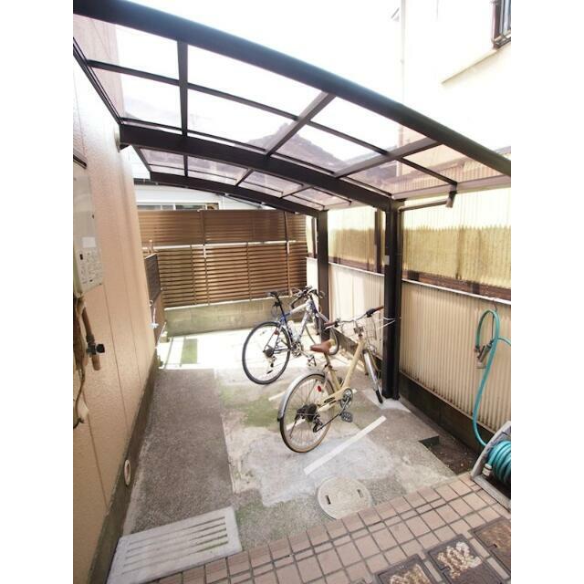 エントランス　駐輪場