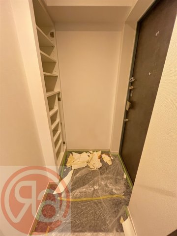 阪神電鉄阪神なんば線 桜川駅 徒歩6分 8階建 築8年の玄関写真