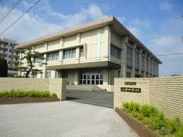 中学校　豊前市立八屋中学校（中学校）まで1695m