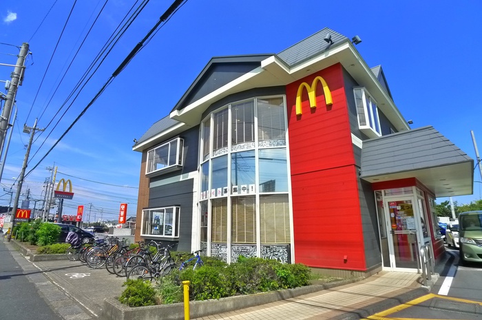 飲食店　マクドナルド（飲食店）まで860m