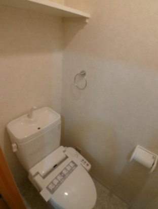 ヴェローナ白金のトイレ写真