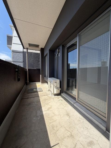 地下鉄七隈線 薬院大通駅 徒歩5分 15階建 築16年の内装写真