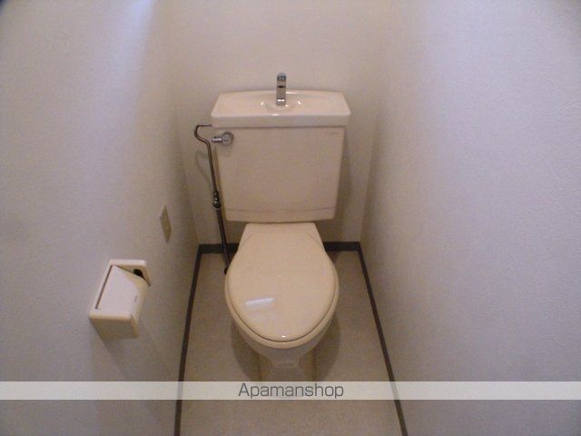 クレスト甲東園A棟のトイレ写真