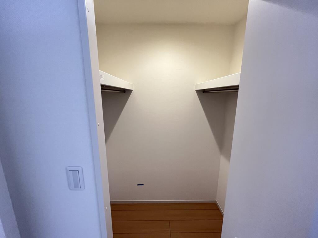 エヌエー連坊の内装写真