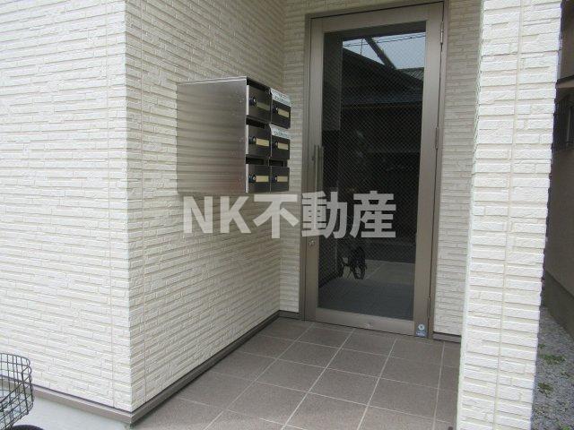 エントランス　毎日通るエントランスはこのようになっています