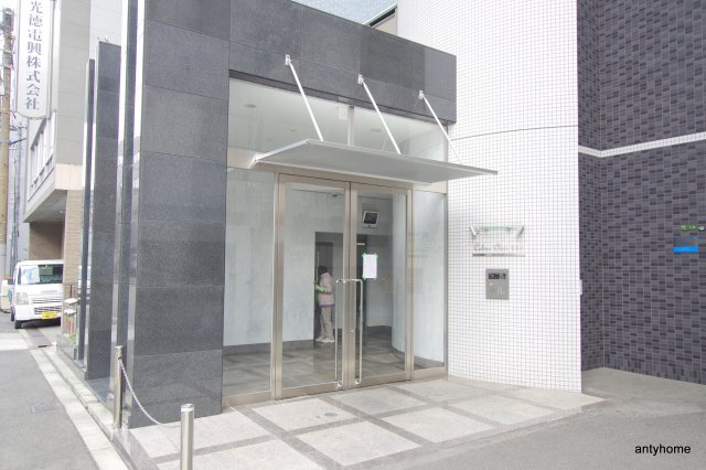地下鉄谷町線 南森町駅 徒歩9分 11階建 築18年の外観写真