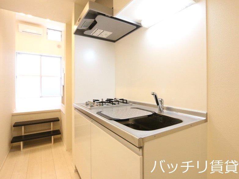キッチン　同型タイプの為、現状を優先致します。