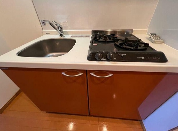 キッチン　コンパクトなキッチンで掃除もラクラク