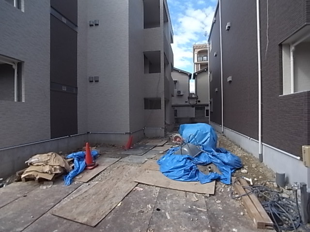 駐車場　建設中