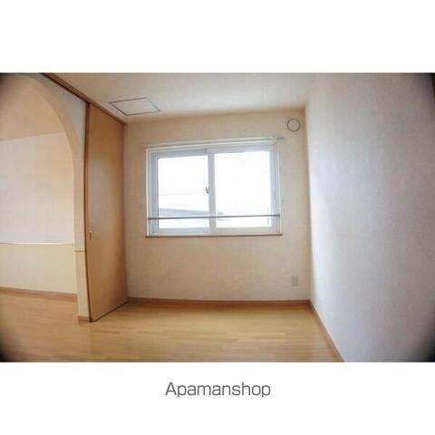 ルミエール本通11南の居間写真