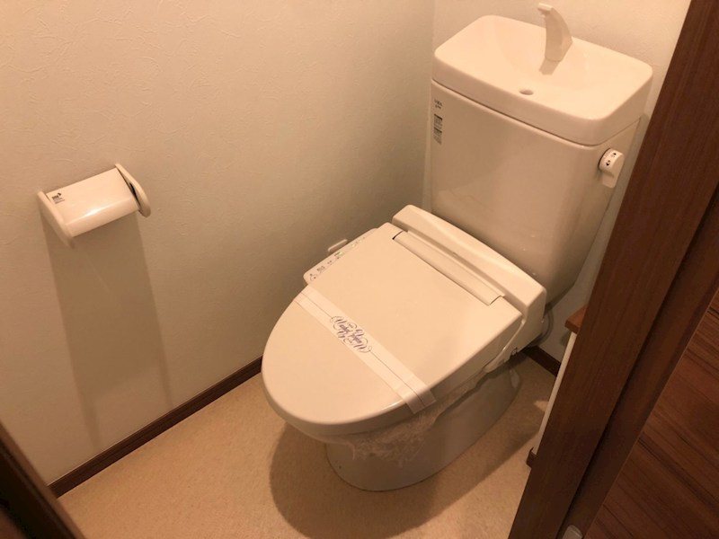 ＪＲ京浜東北線 西川口駅 徒歩14分 2階建 築12年のトイレ写真