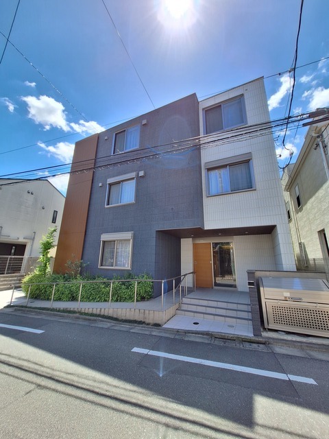 建物外観　★シニア向け賃貸住宅ヘーベルVillage★
