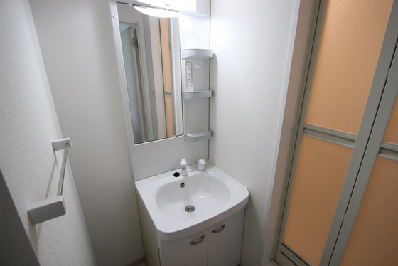 洗面設備　※別部屋の写真です