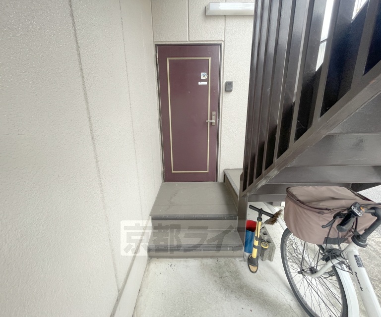 ＪＲ東海道本線 西大路駅 徒歩4分 4階建 築32年の外観写真