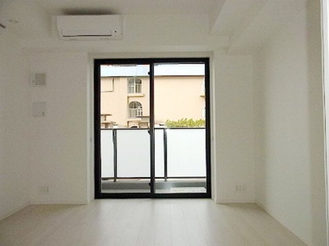 居室・リビング　★明るいお部屋です♪★